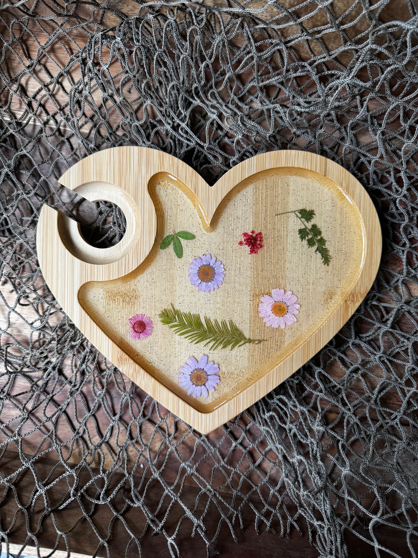 Flower Appetizer board with wine glass holder