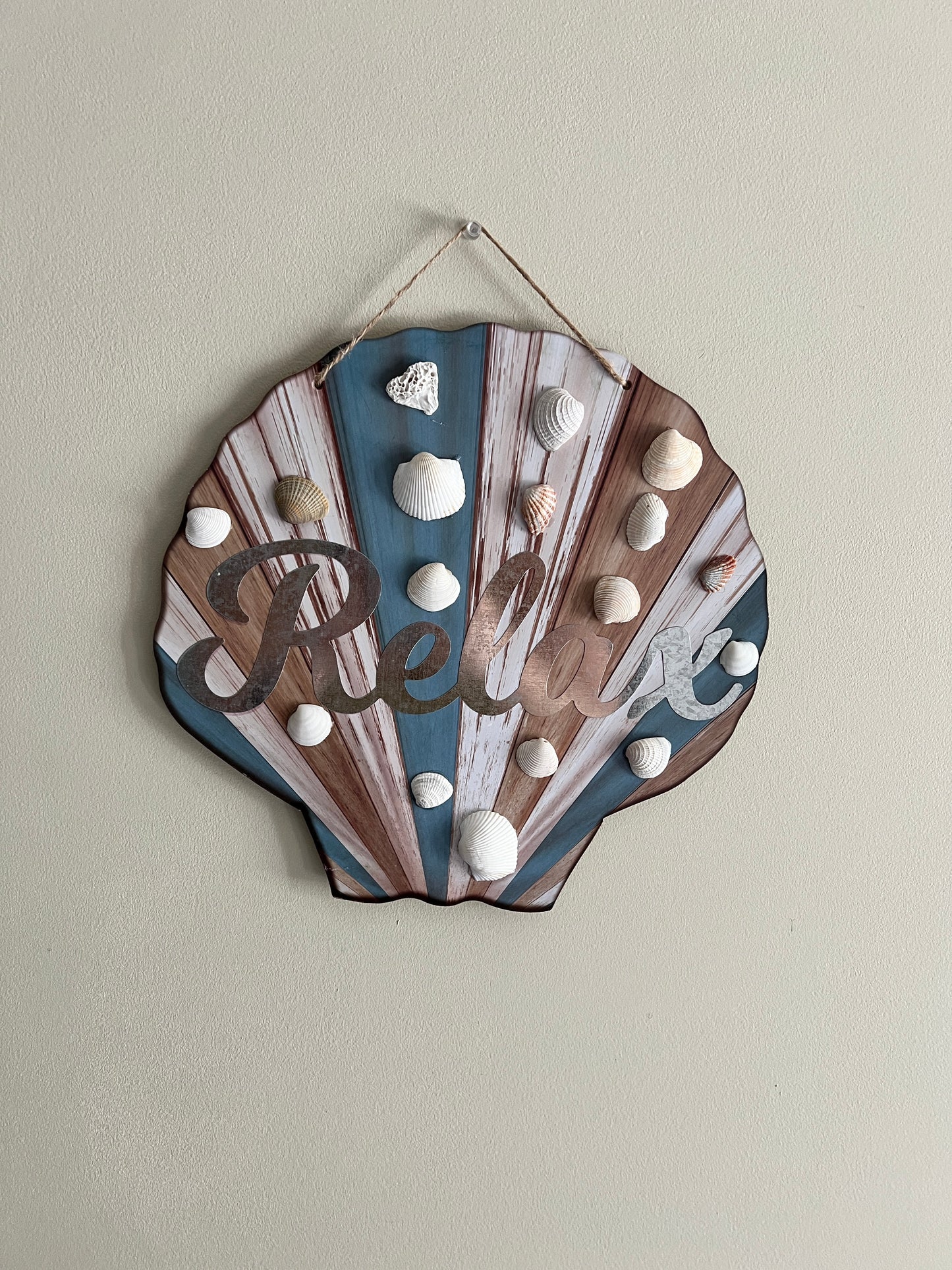 Shell Relax Hanging Sign