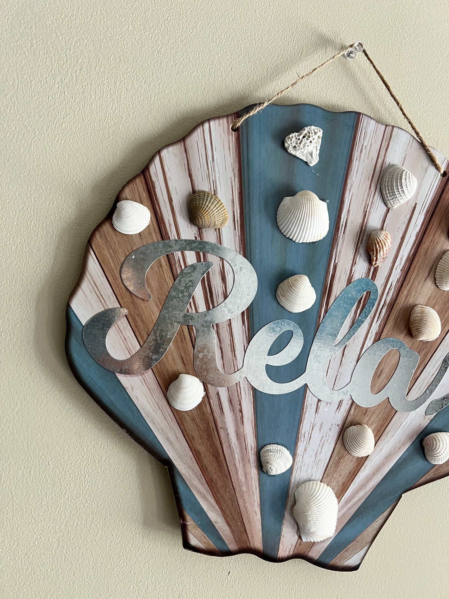 Shell Relax Hanging Sign