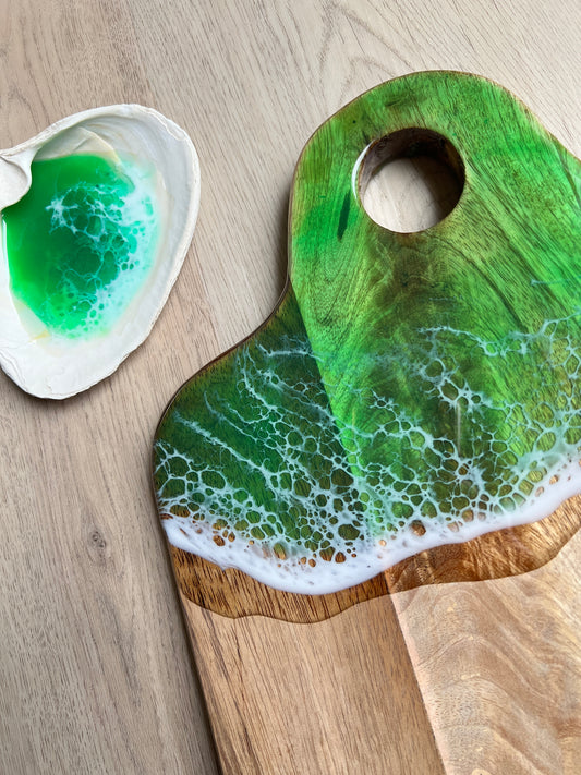 Green Waves Serving Board