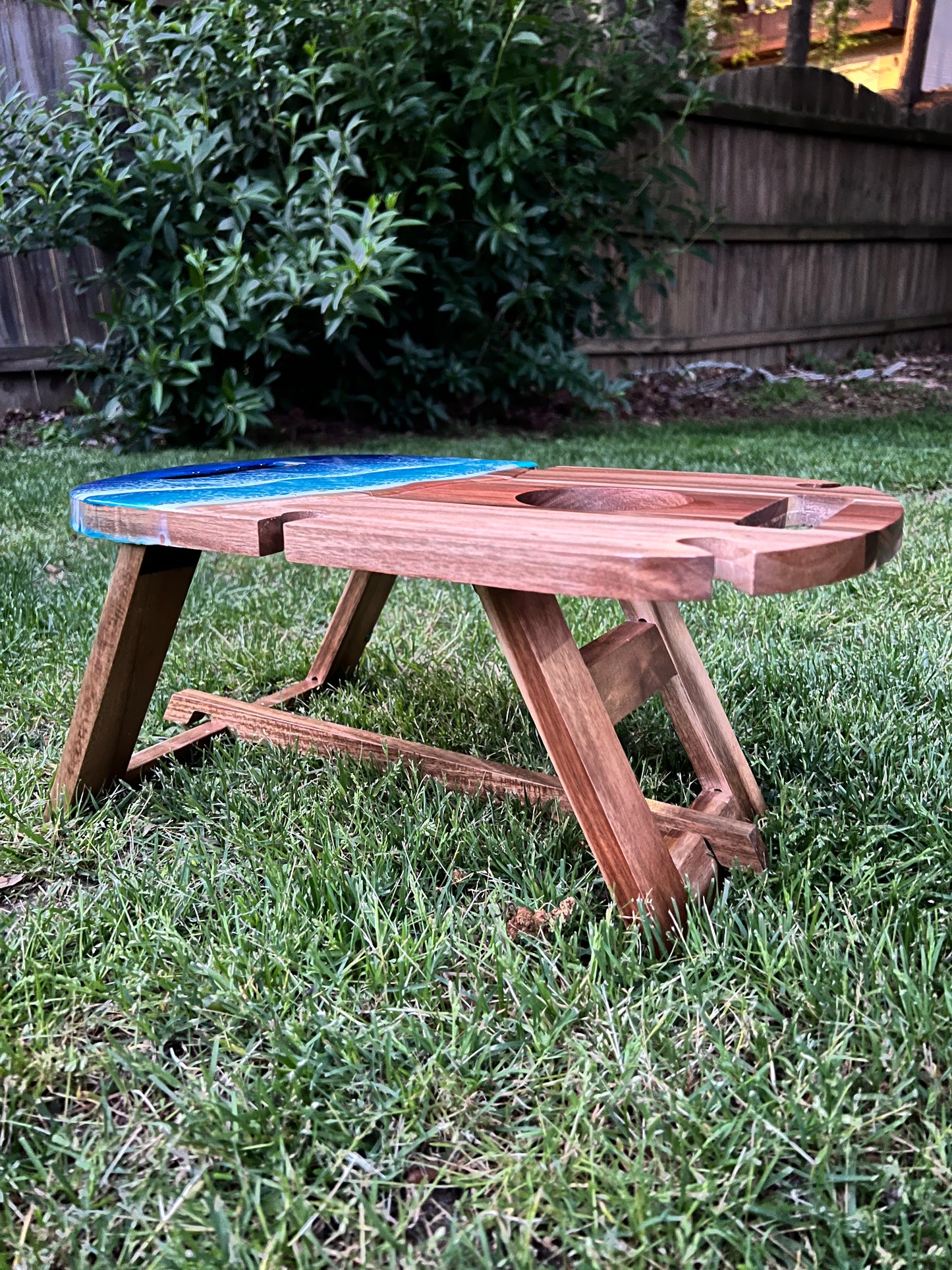 Beach-Themed Portable Picnic Table with Epoxy Waves – Table with Bottle Holder and Snack Space
